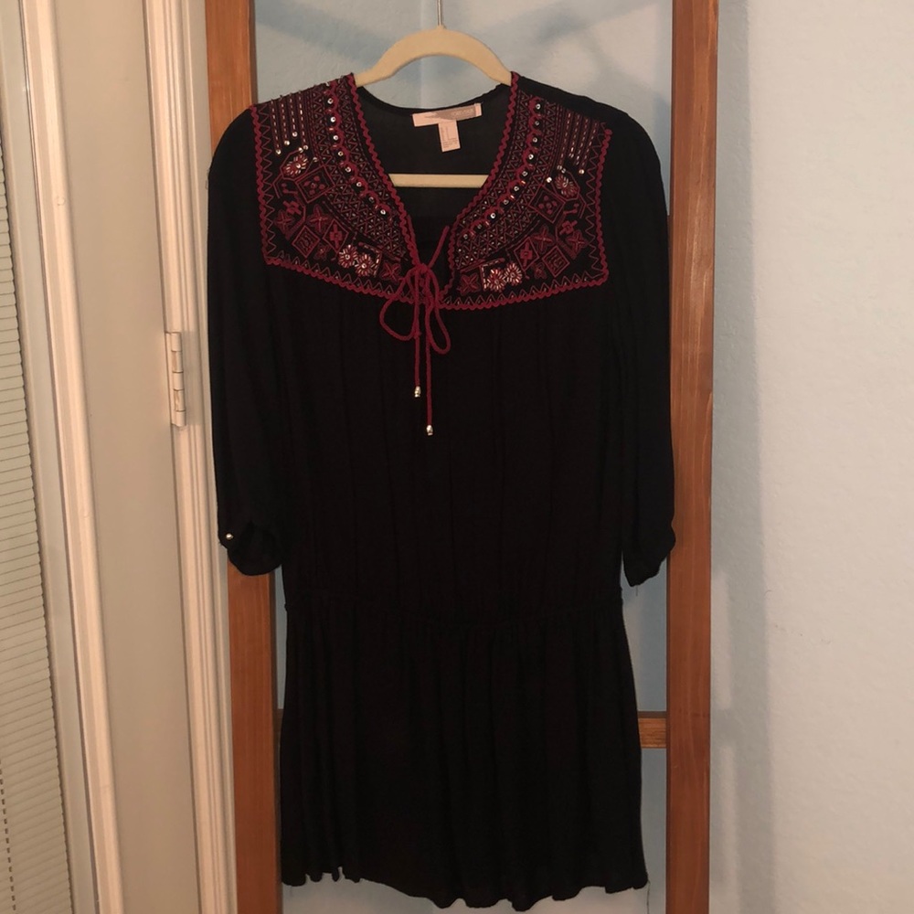 Black & red tunic